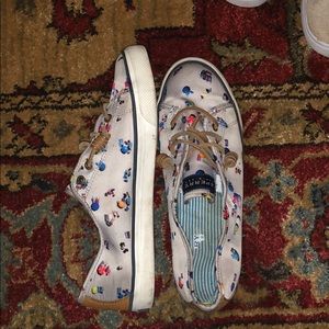 Cute sneakers!! SPERRY size 8